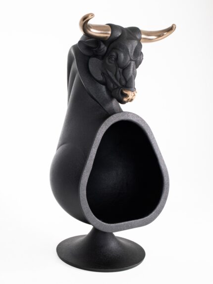 shor bronze sculptural piece maarcora