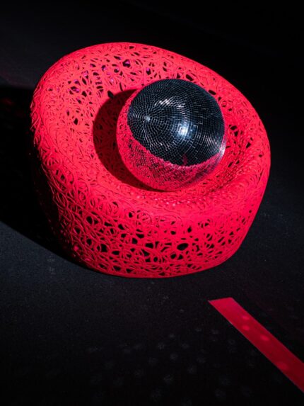 Modern sculptural Dusk Chair featuring MAARCORA’s signature structural form.